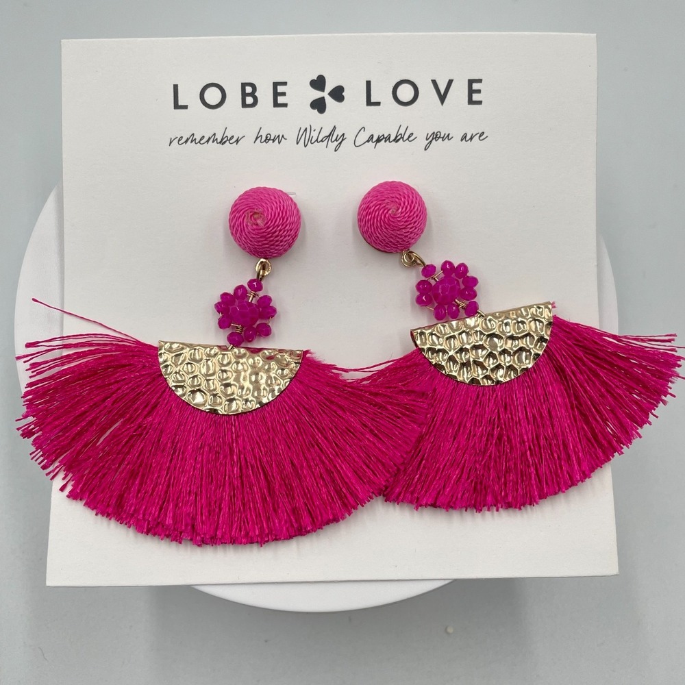 VTG Lobe Love Boho Hot Pink Tassel Fringe Statement Earrings Hammered Gold Tone